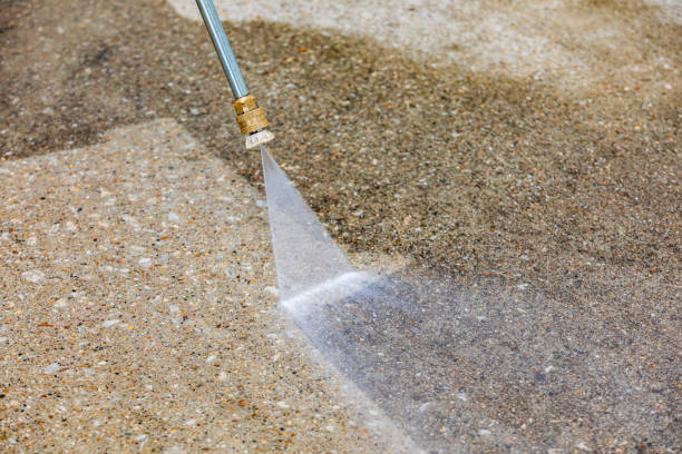 Best Gutter Cleaning  in Suquamish, WA
